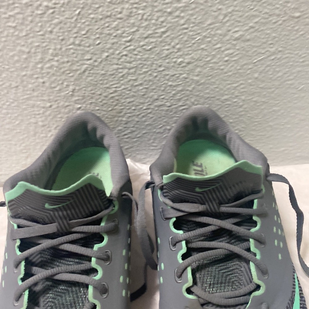 Women’s Nike fit sole shoes size 9. Grey and mint green - Picture 12 of 14